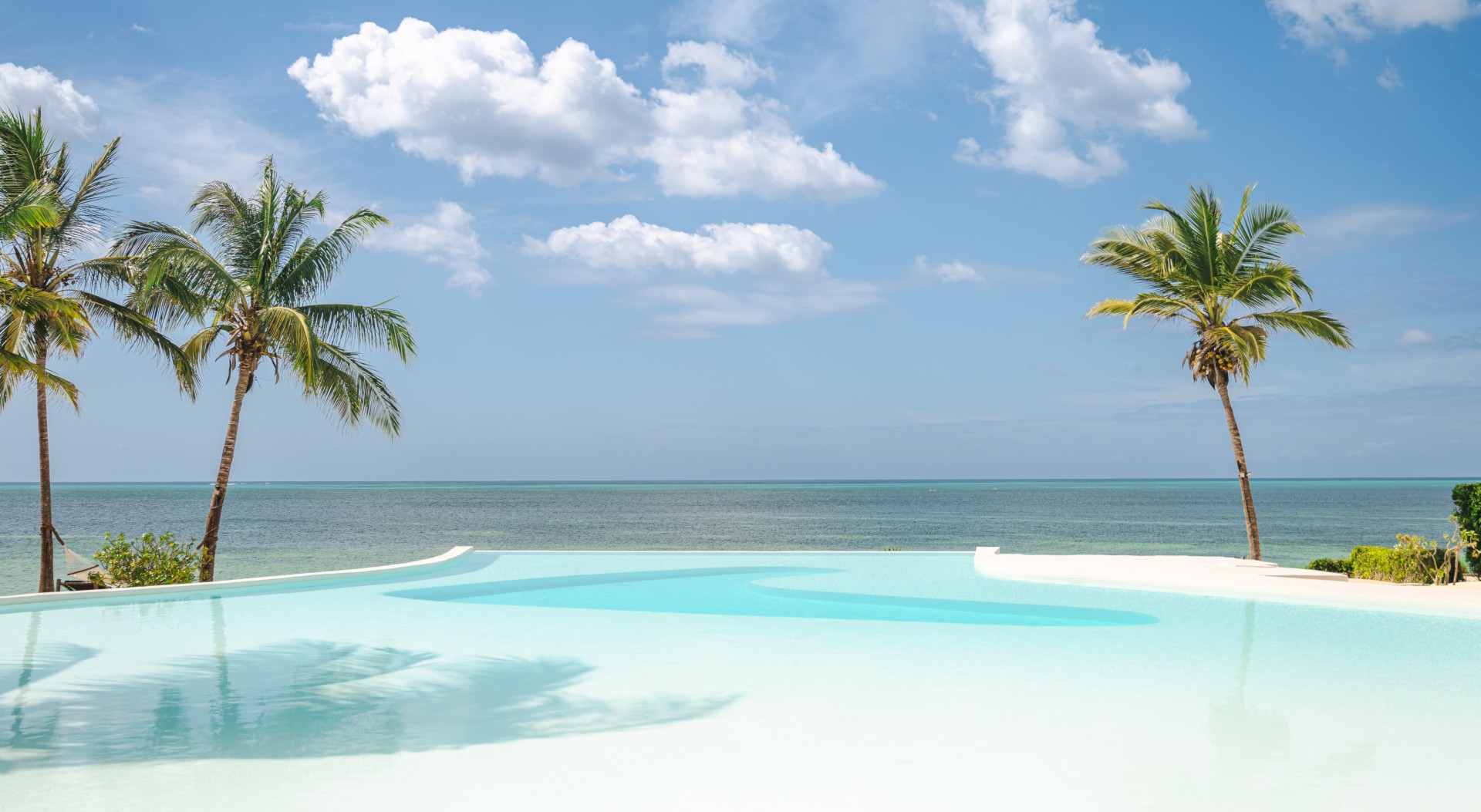 Oceanfront pool overlooking the Indian Ocean in Zanzibar